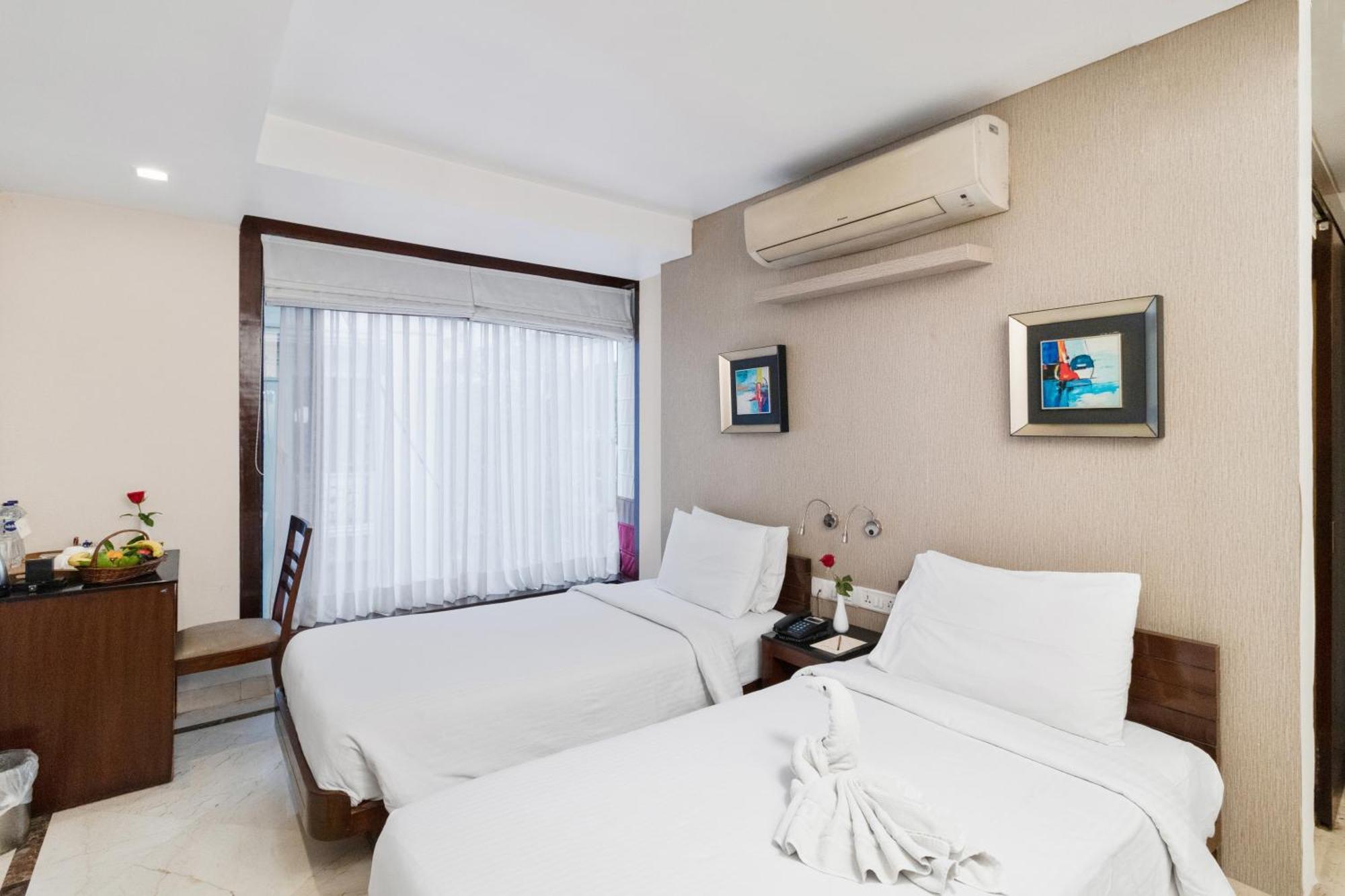 Hotel Casa Fortuna Калькутта Экстерьер фото
